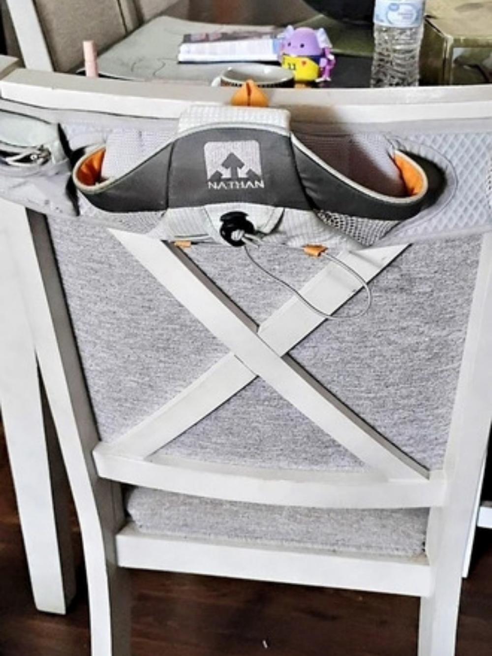 Nathan Peak Hydration Waist Pack Gray & White
